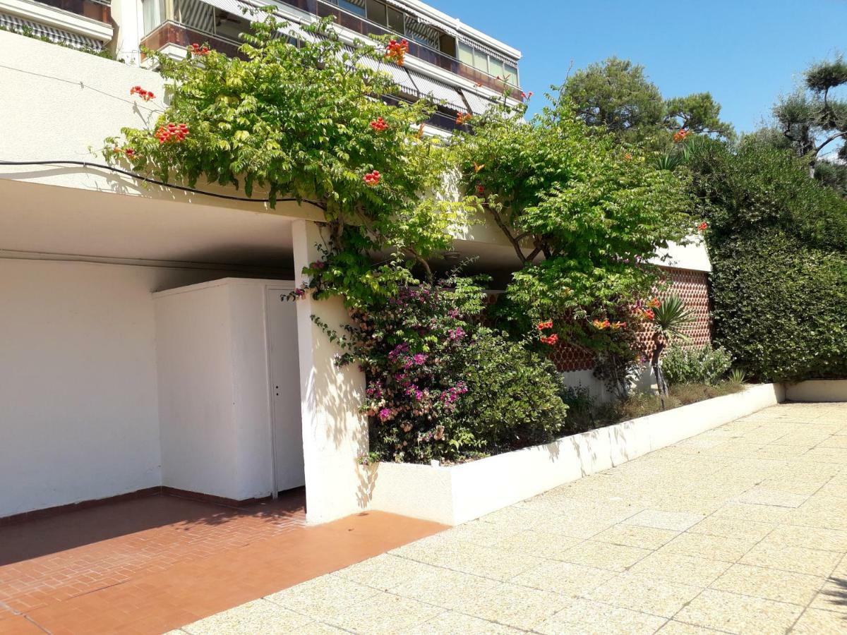 Bel Appartement Avec Vue Mer Villeneuve-Loubet Dış mekan fotoğraf